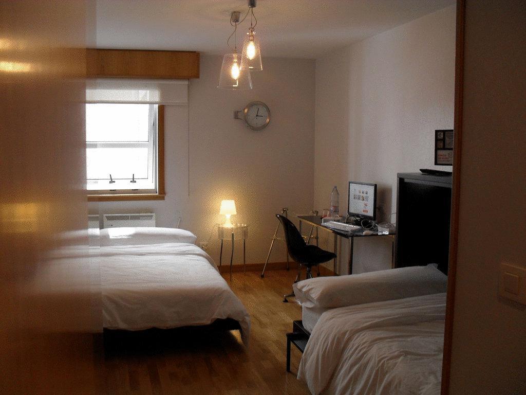 Hotel Ofi Ла-Корунья Номер фото