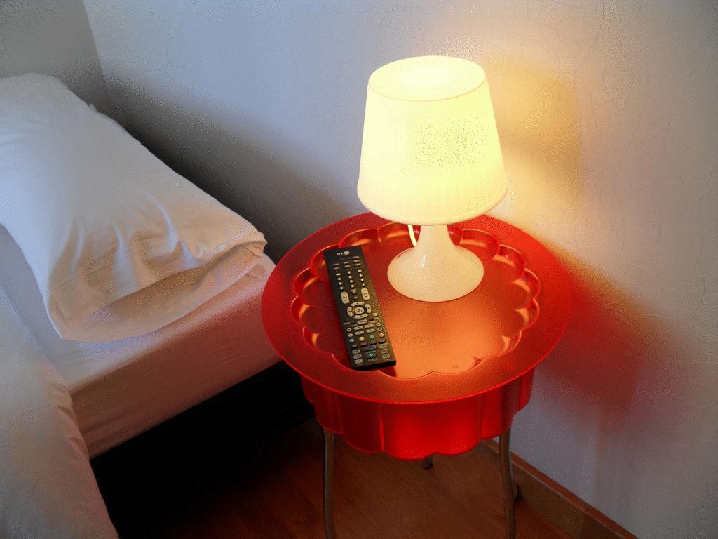 Hotel Ofi Ла-Корунья Номер фото