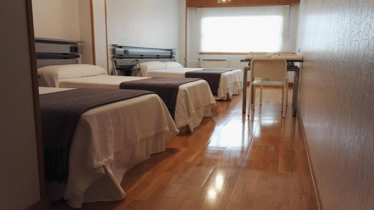 Hotel Ofi Ла-Корунья Экстерьер фото
